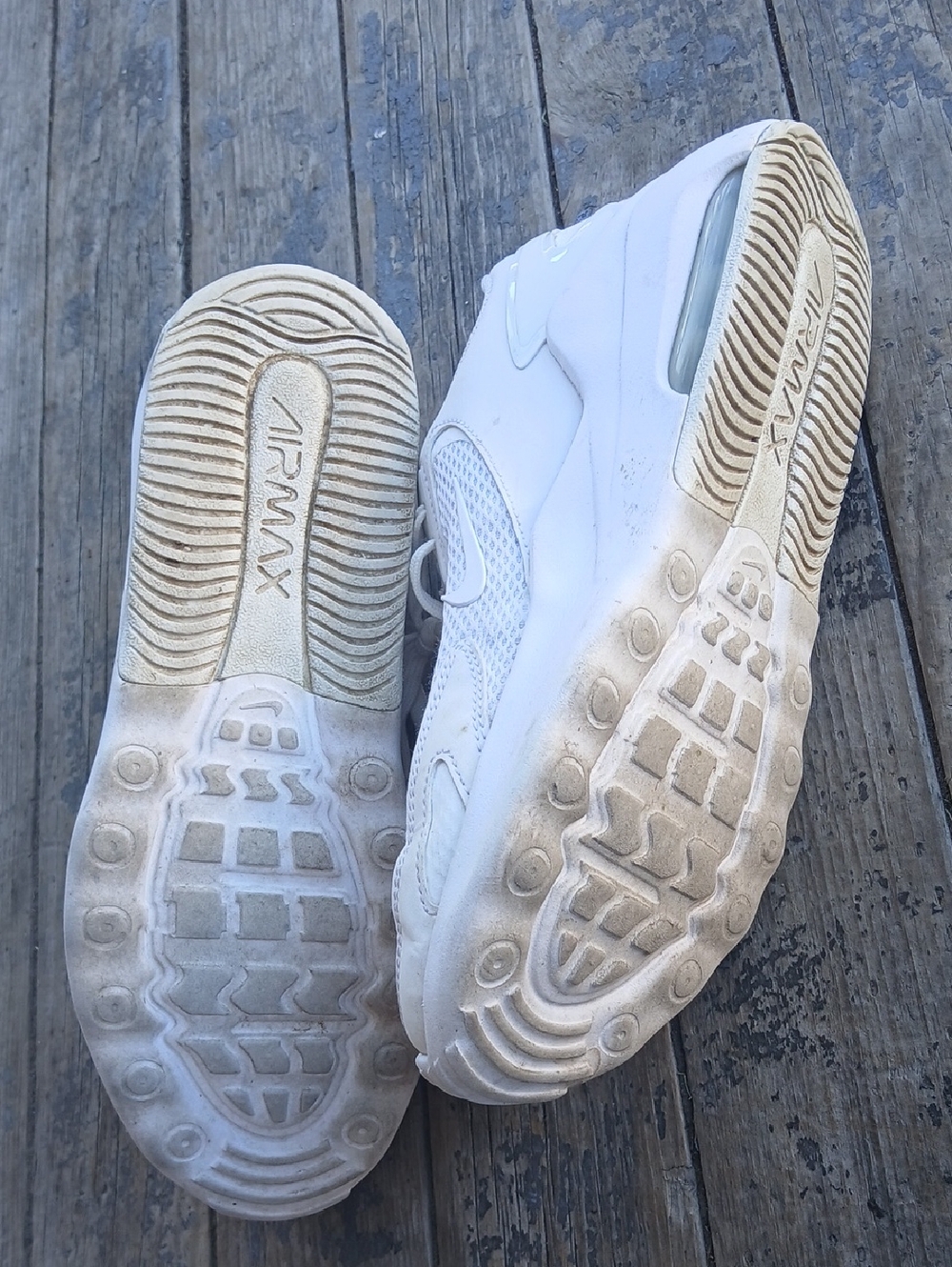 Nike Air White Sneakers Size 9 - Picture 3 of 5